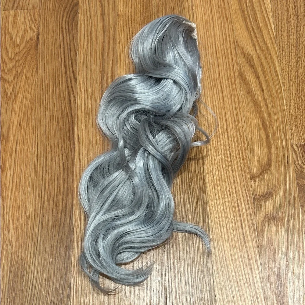 Elegant Silver Gray Women's Wavy Hair Clip Extension pony tail new